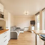 Korter Jaama Flat Surrounded By Garden *