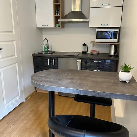 Apartment Jaama Flat Surrounded By Garden