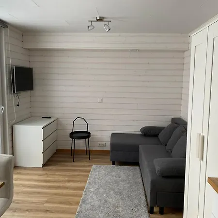 Jaama Flat Surrounded By Garden Apartment *