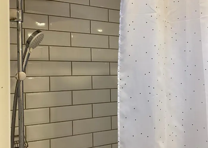 Jaama Flat Surrounded By Garden 公寓