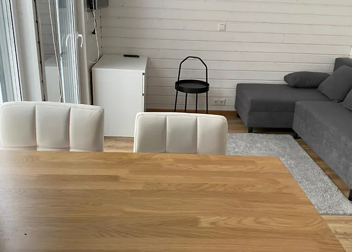 公寓 Jaama Flat Surrounded By Garden